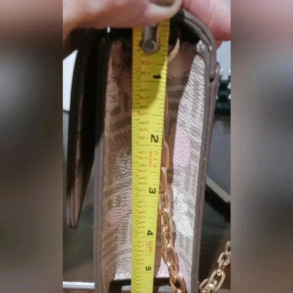 Anne Klein Shoulder Clutch. - Picture 7 of 8